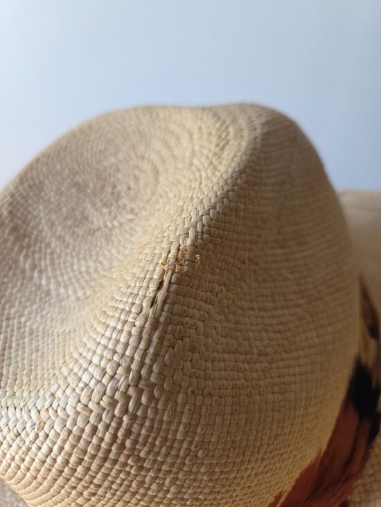 EUC BETMAR FEATHERED STRAW FEDORA HAT WOMENS / UNISEX main image 4